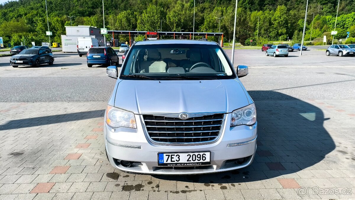 Prodám Chrysler Grand Voyager 3,8 benzín