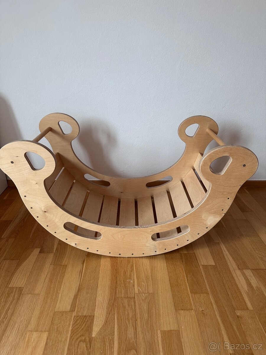 Houpačka pro děti
