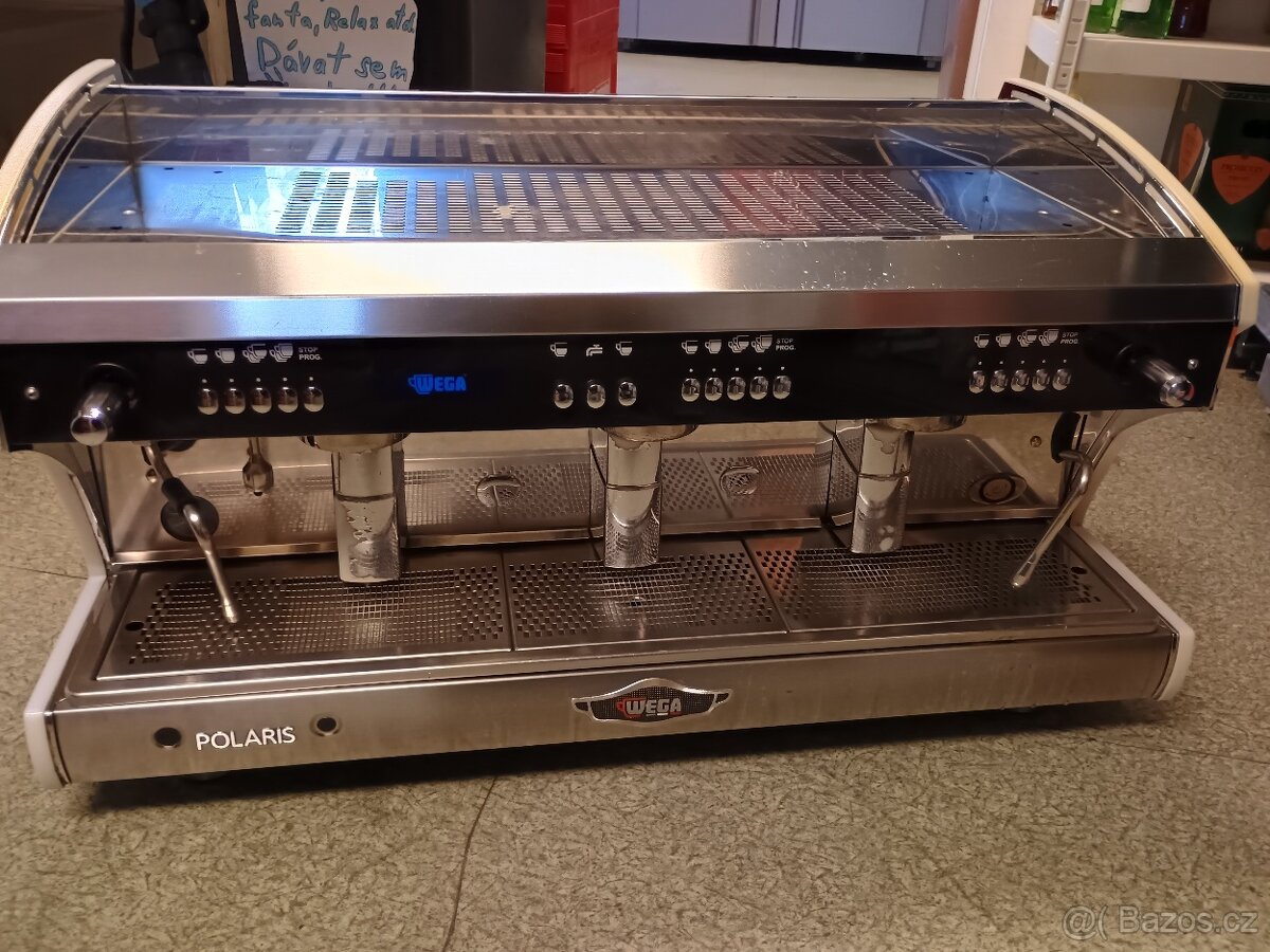 prodam kavovar vega polaris