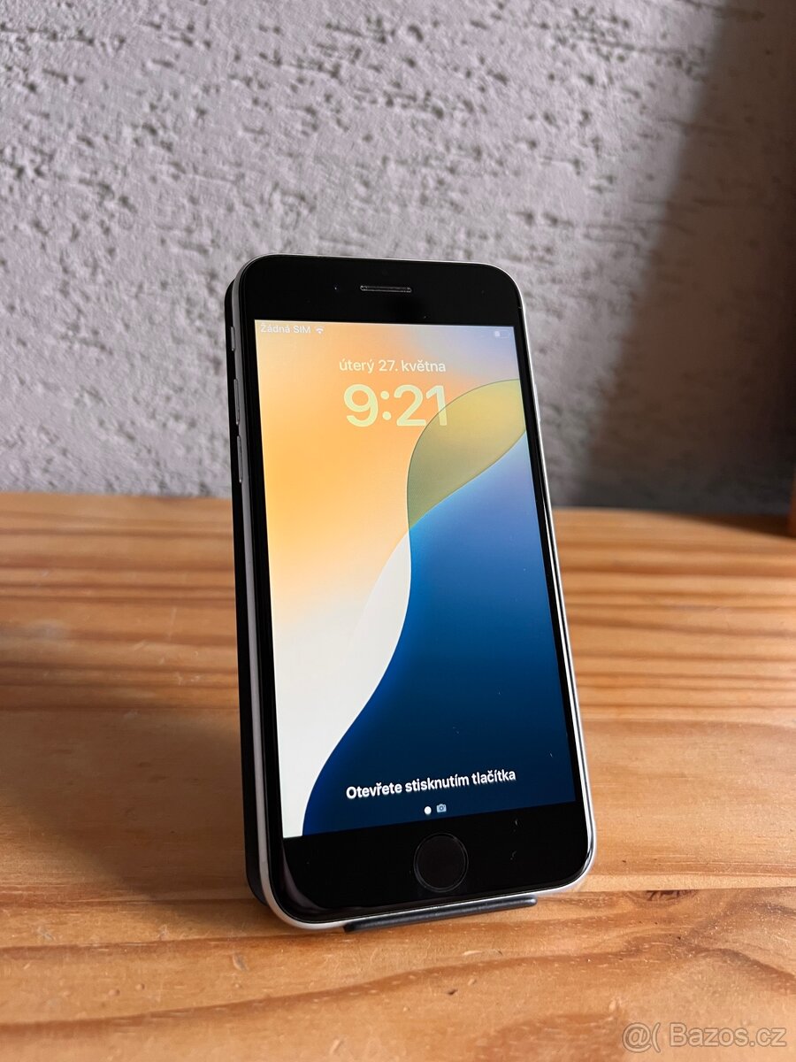 iPhone SE 2 Bílý 64 GB, TOP STAV