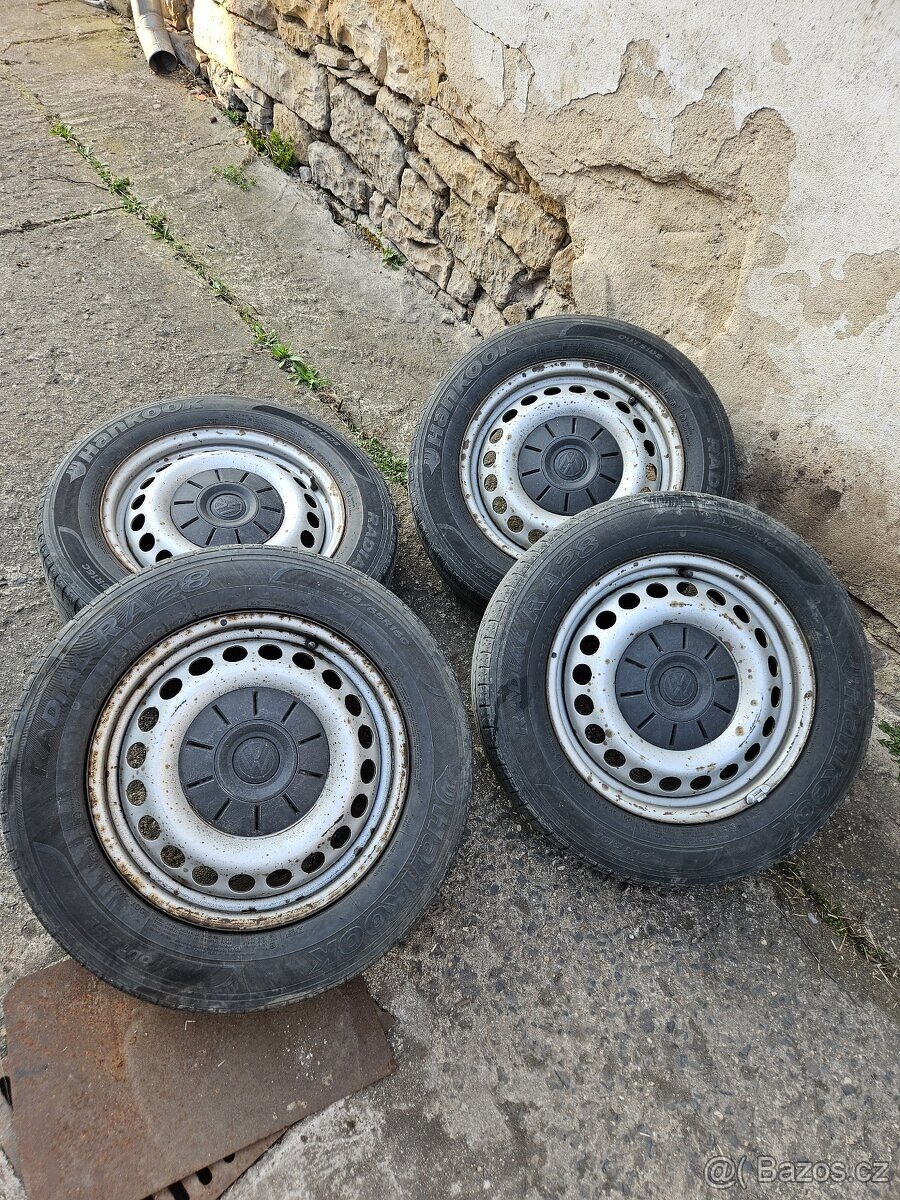 Kola Transporter
