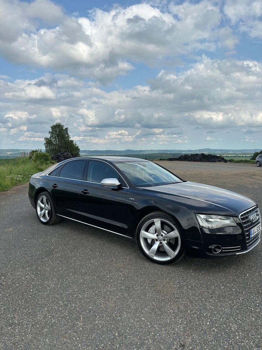 Audi A8.4,2TDI Rotor 21,solární šíbr,masáže,noční vidění