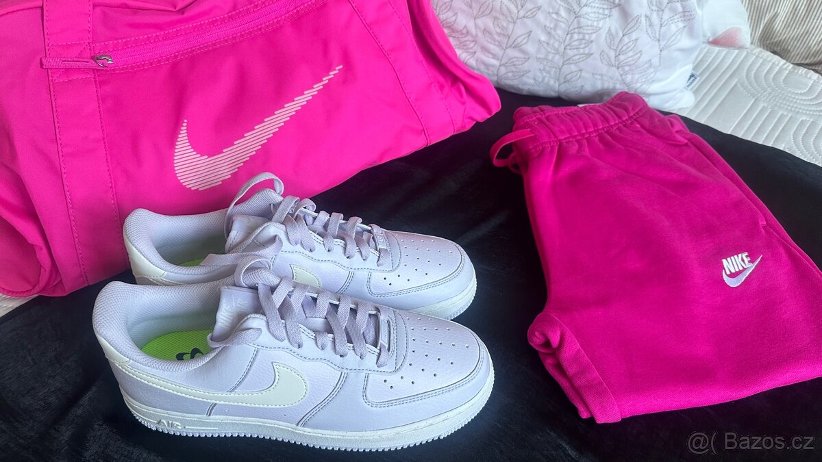 Dámská tenisky Nike Air Force 1