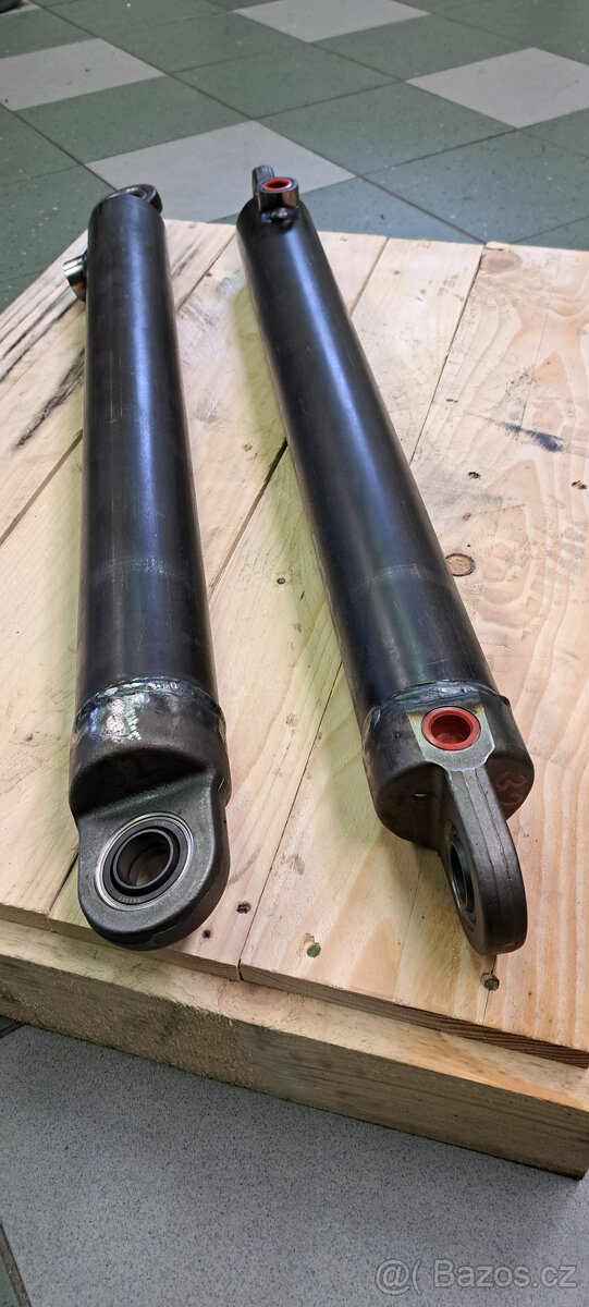 Hydraulický válec
