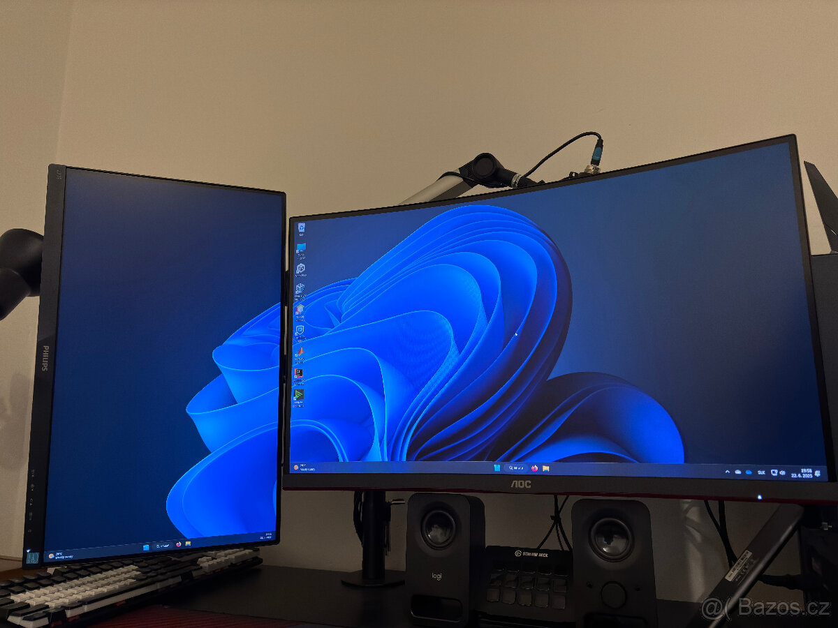 Prodám herní monitor 27" + vedlejší monitor a VESA držák