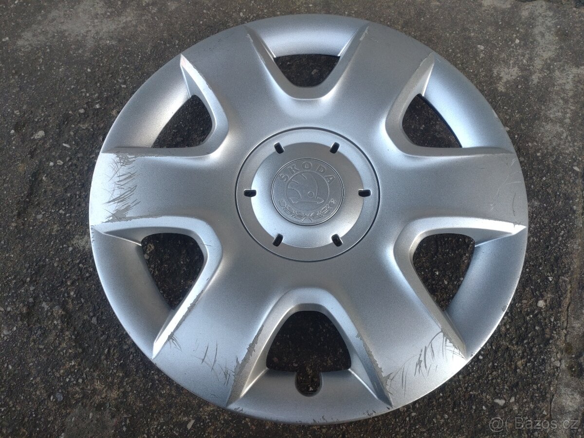 15" Poklice Škoda Fabia, Roomster Hermes