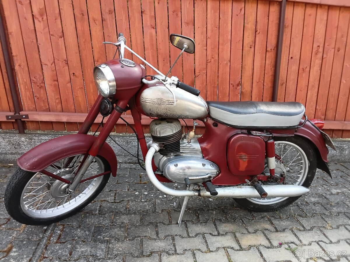 Jawa 250 Sport
