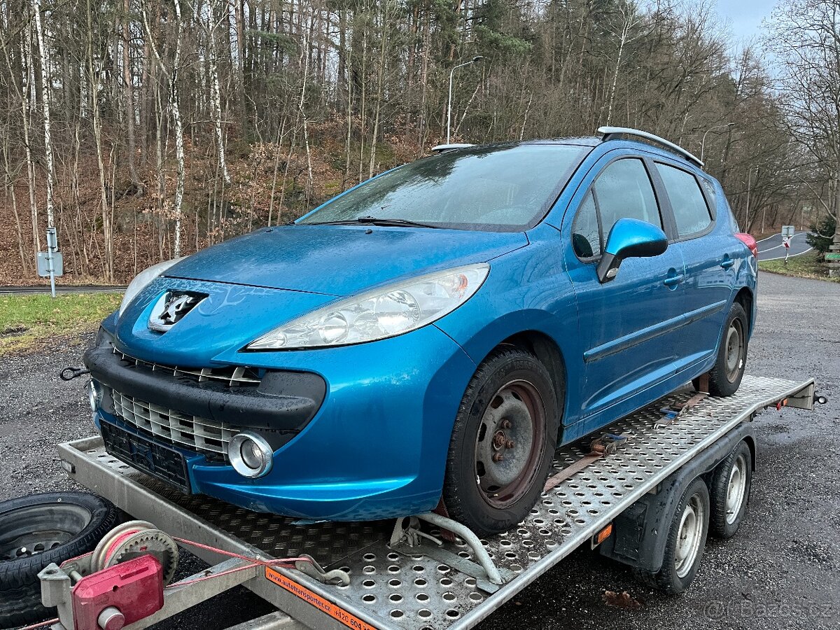 207 kombi rok 2008
