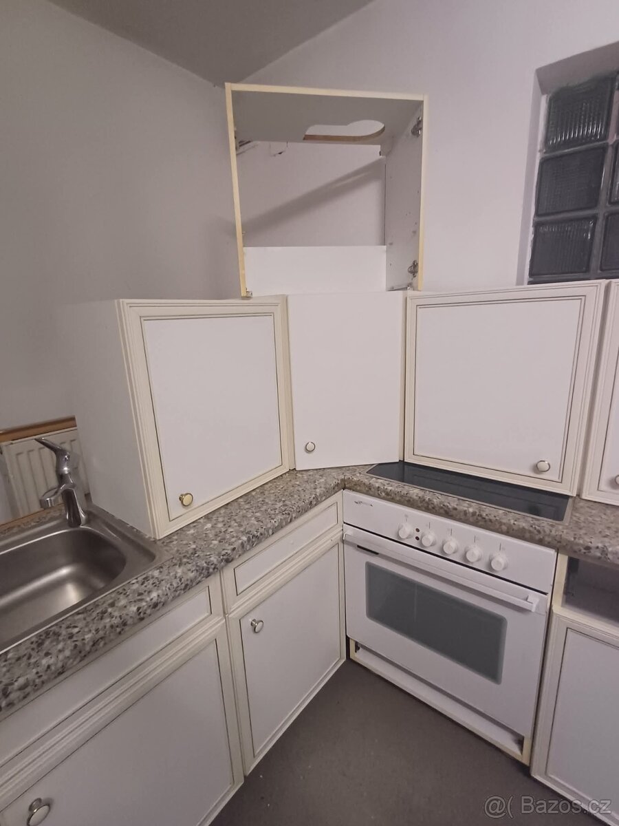 KUCHYŇSKÁ LINKA VČETNĚ SPOTŘEBIČŮ