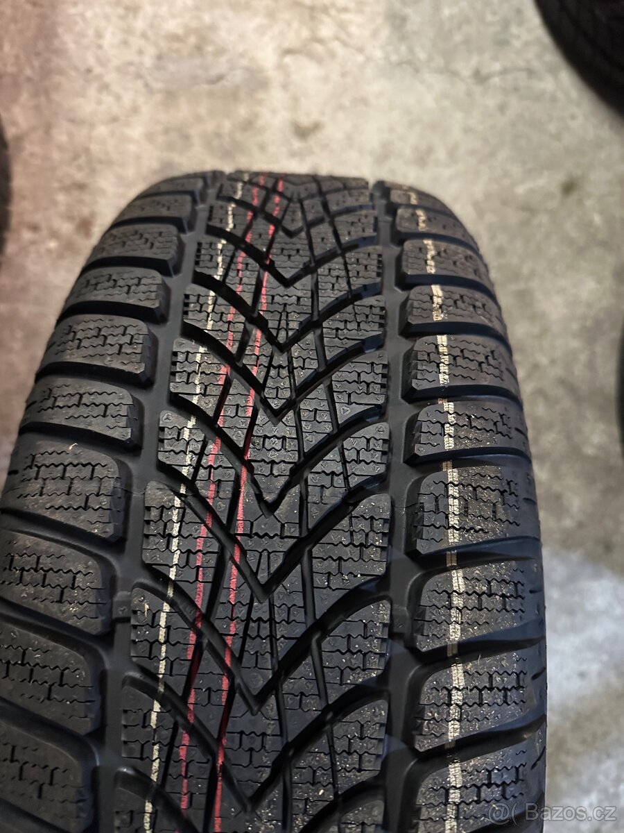 Nové 5x112 r16 205/55r16 dunlop