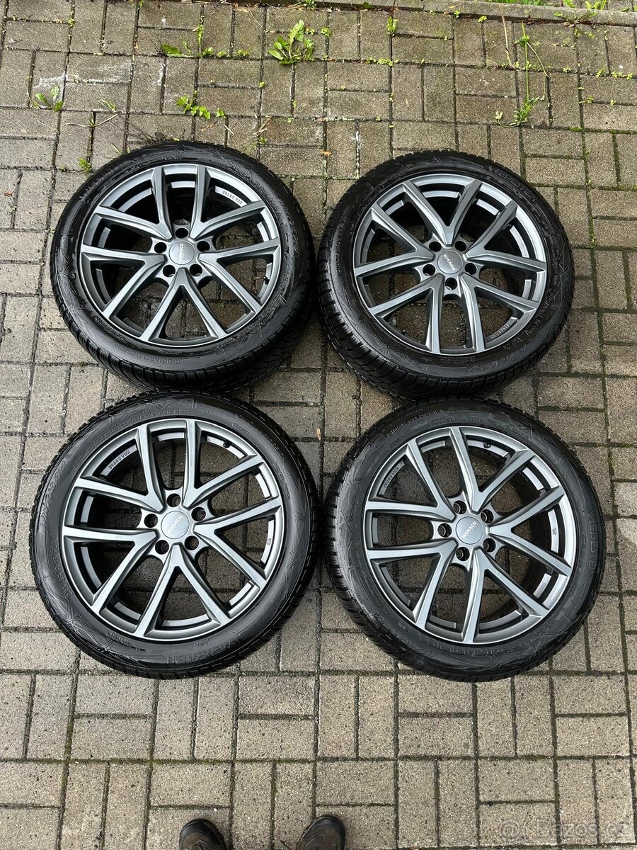 ALU kola Škoda pneu Vredestein 235/45 R18 zimní pneu