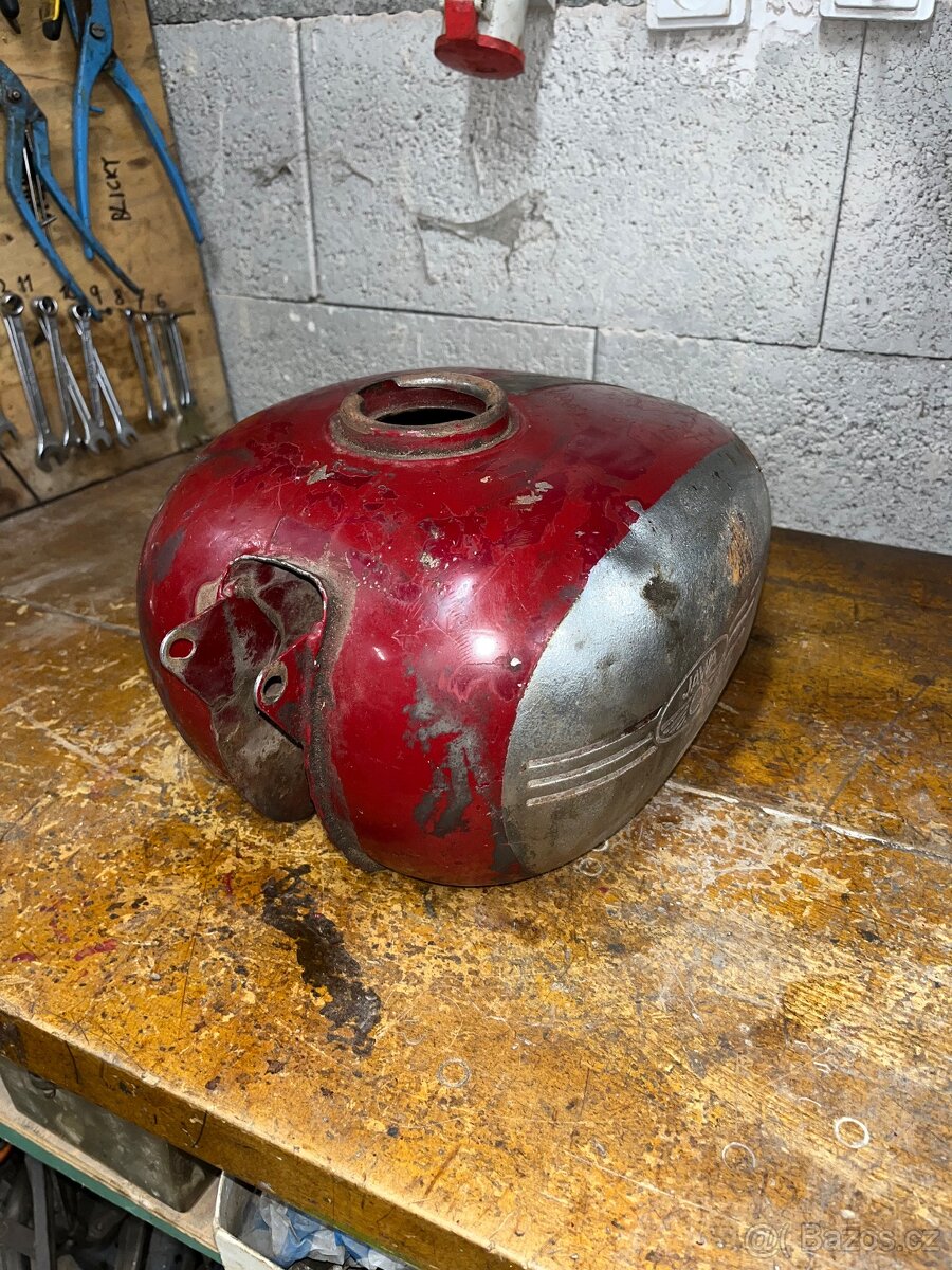 Predam nadrž na Jawa č.2