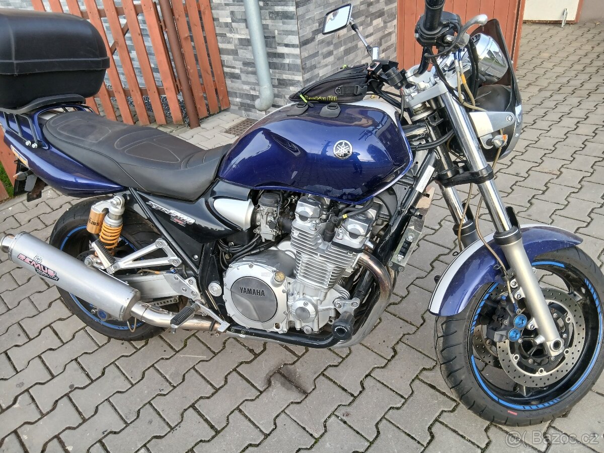 Yamaha XJR 1300