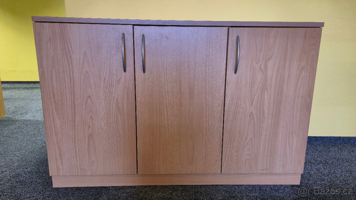 Komoda - nízká skříňka