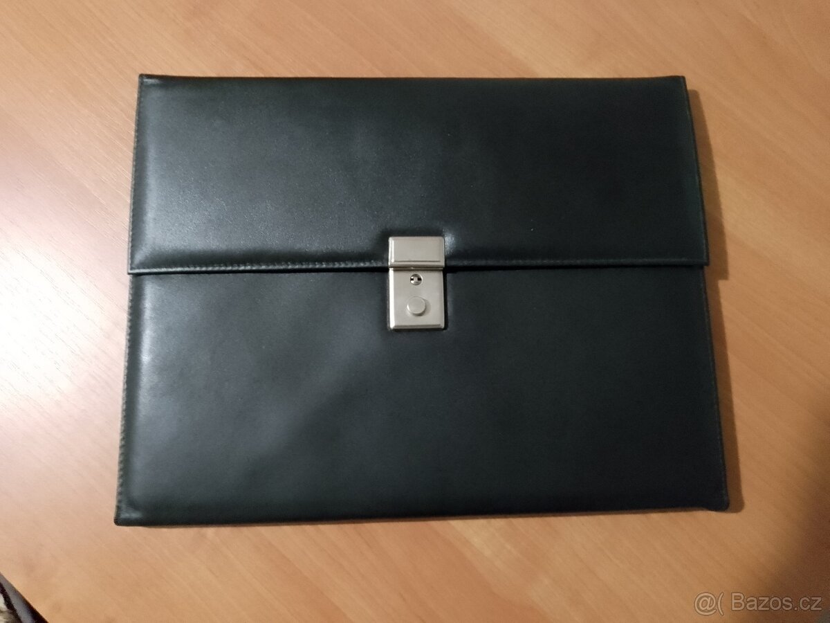 Krásná nová kožená spisovka uzamykatelná