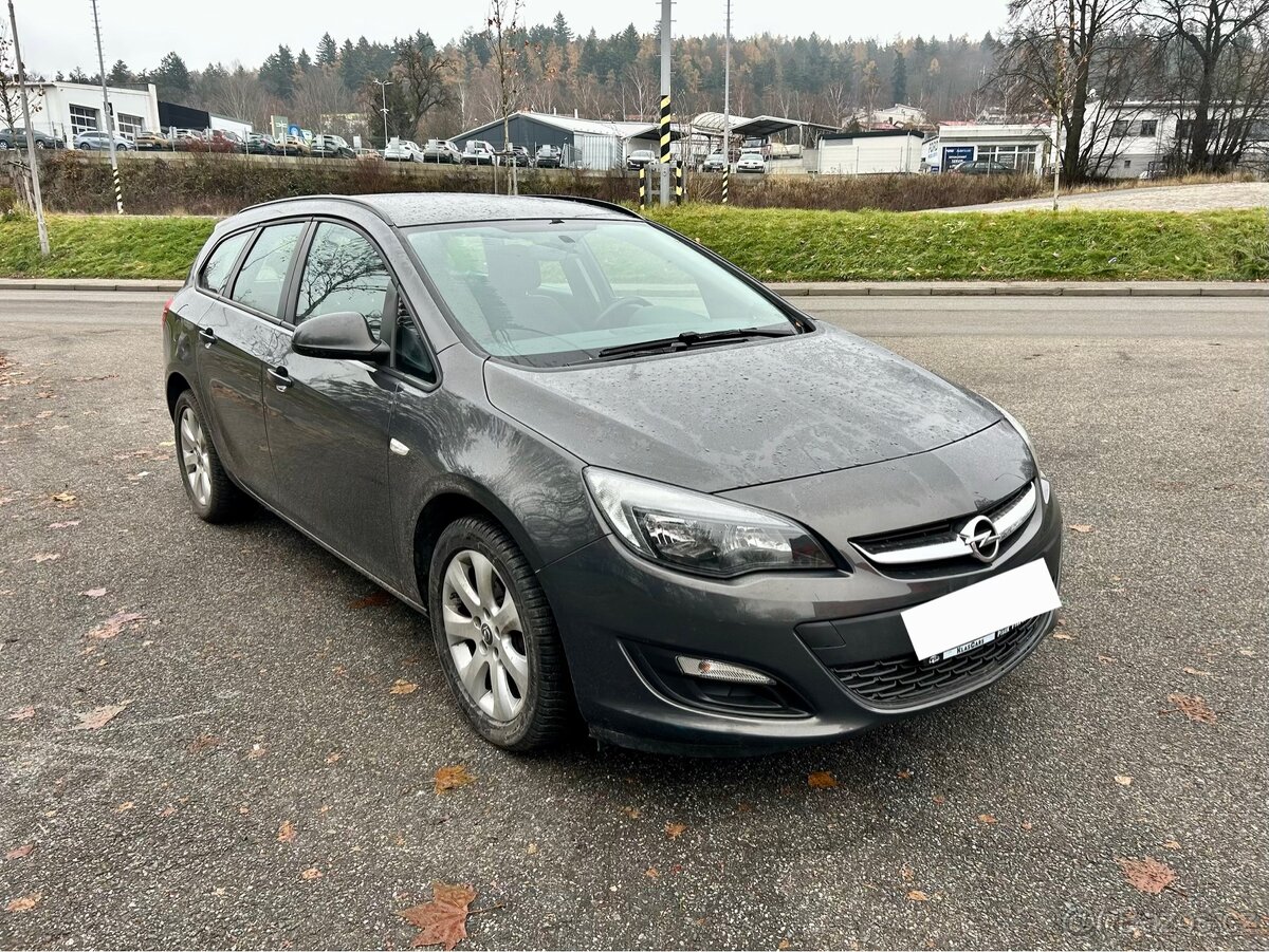 Opel Astra, J Sports Tourer, 1.6 CDTi, 81 kW, STK do 12/2027