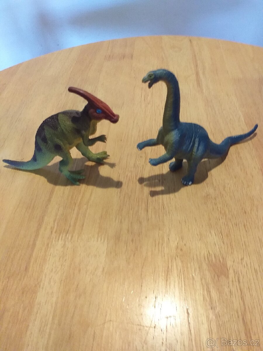 Prodám staré retro gumové dinosaury nová cena