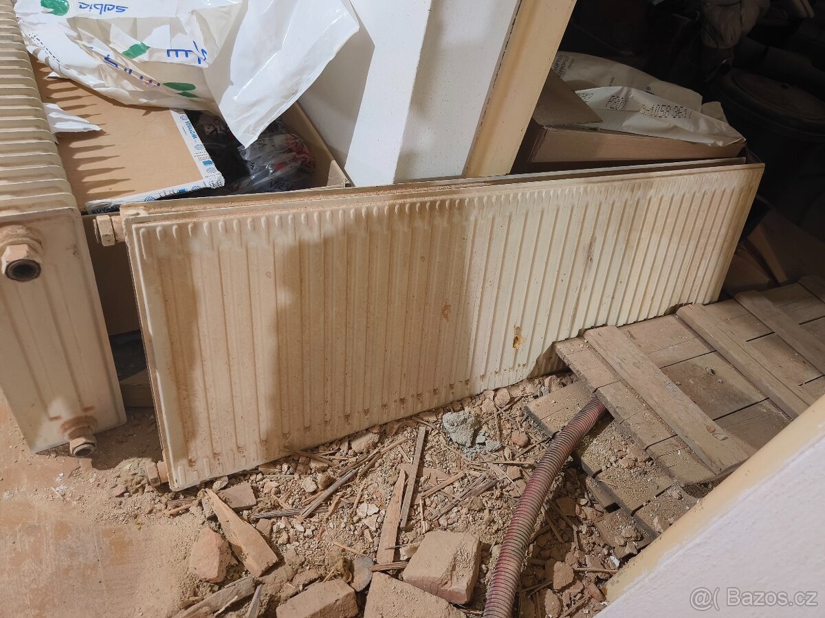 NABÍZÍM RADIÁTORY