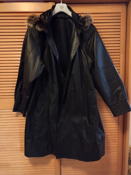 Kožený kabát dámský