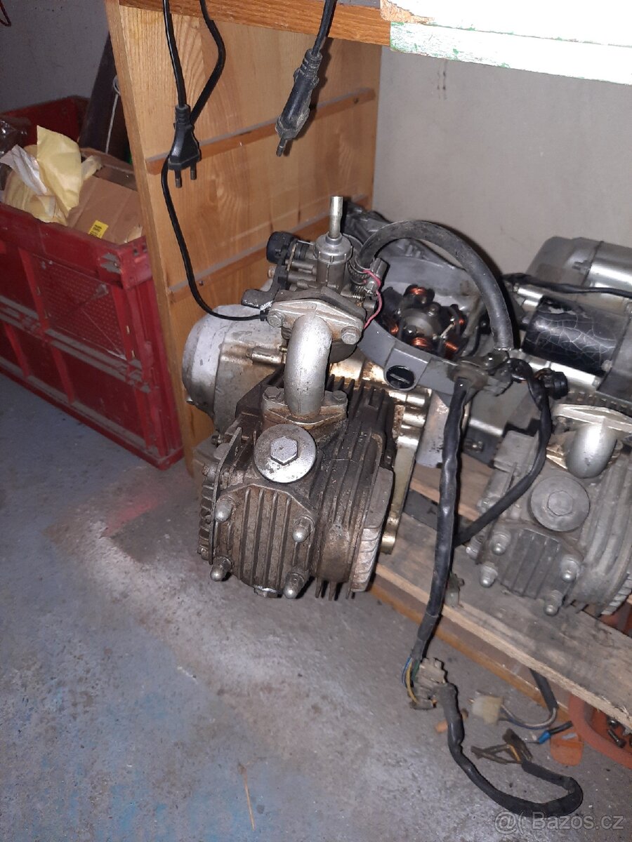 MOTORY DIRT BIKE 125CCM