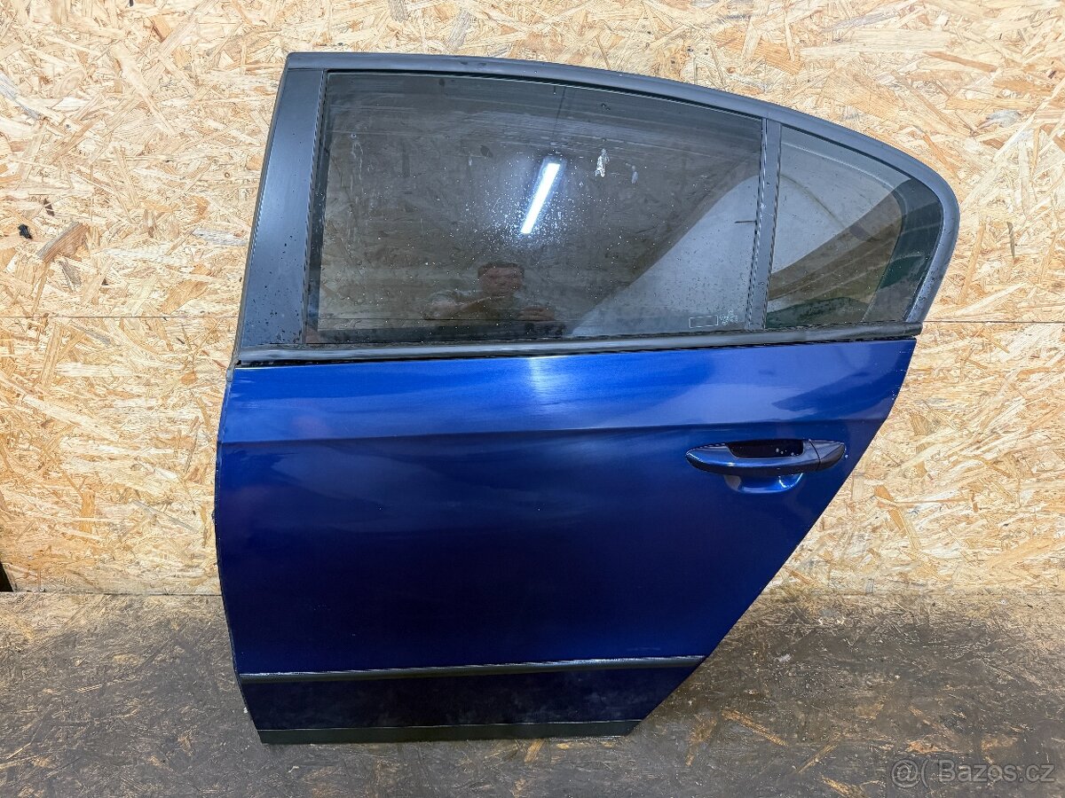 LEVÉ ZADNÍ DVEŘE VW PASSAT B6