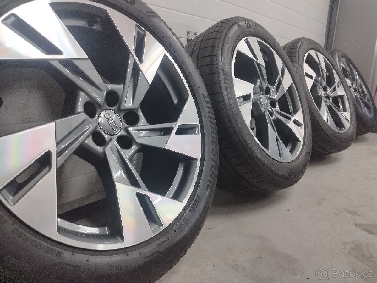 Alu kola Audi Q8 E-Tron r20 4KE601025T