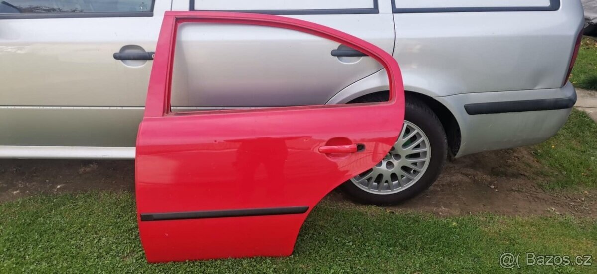 Škoda Octavia - dveře ZL 8180
