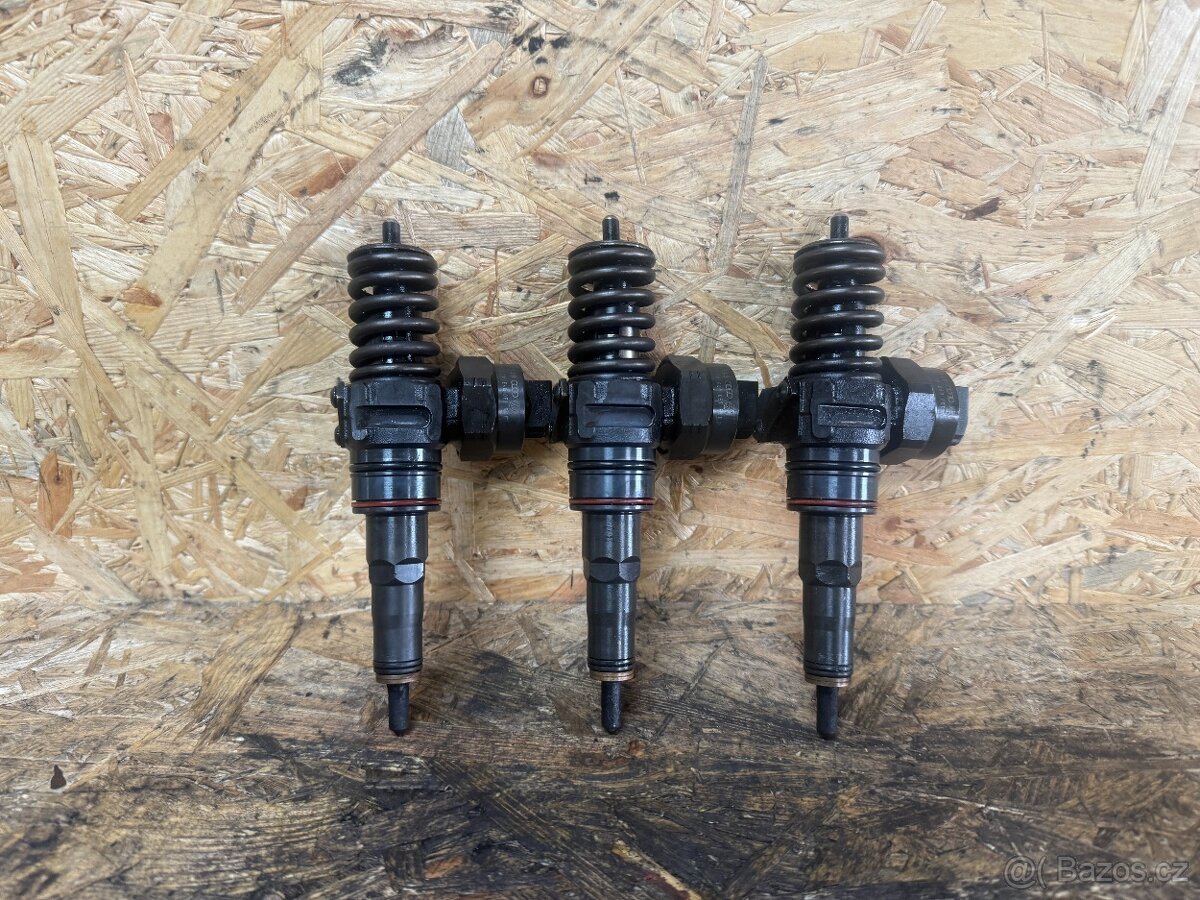 VSTŘIKOVAČE 1.9 TDI 74KW 038130073J