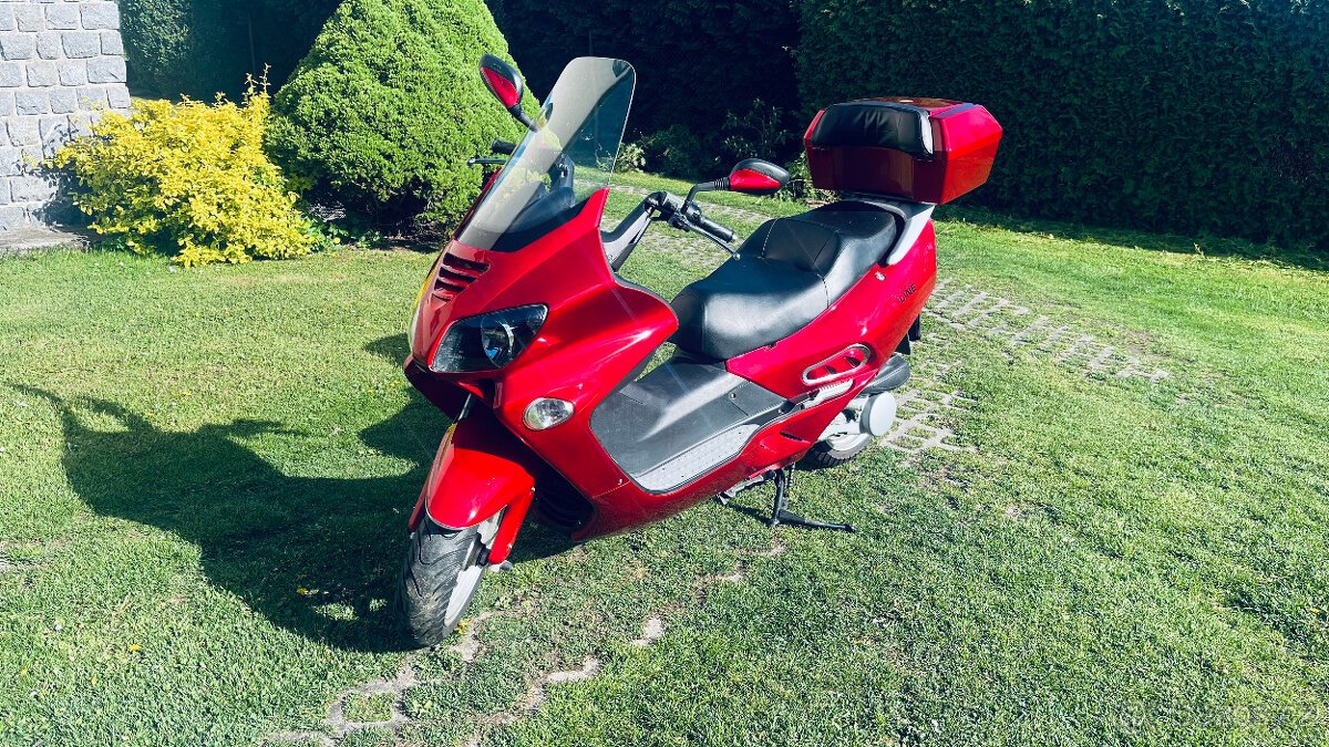 Skútr 125ccm