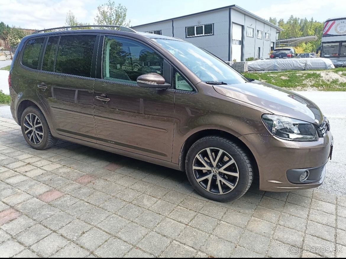 VOLKSWAGEN TOURAN AUTOMAT - NA PREDAJ