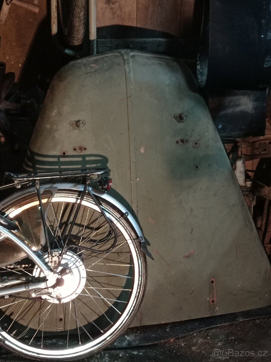 Kapota a blatníky Gaz 69 m