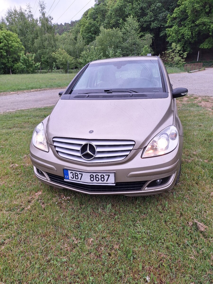 Mercedes benz B 180