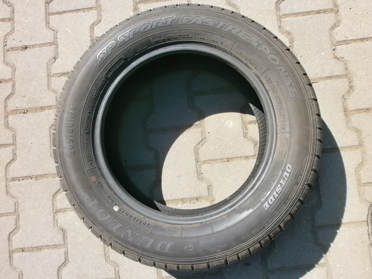 1xLetní pneu DUNLOP SP SPORT FASTRESPONSE 205/60 R15