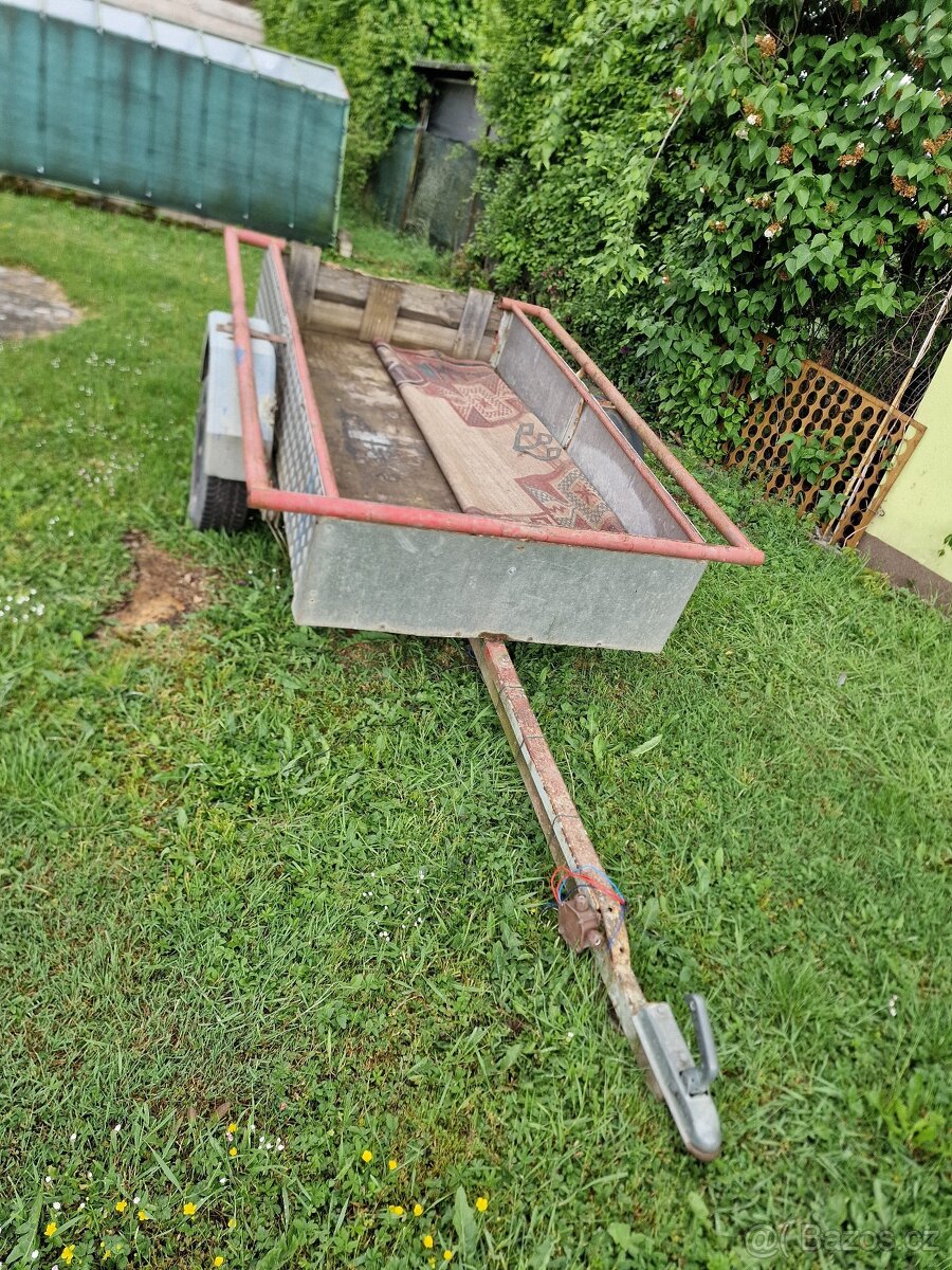 Prodám vozík domácí výroba,bez SPZ.