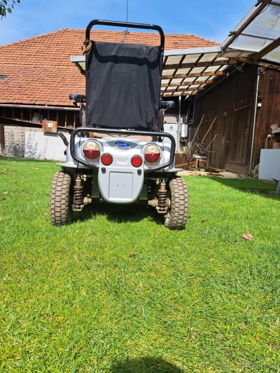 Invalidní elektrický vozík
