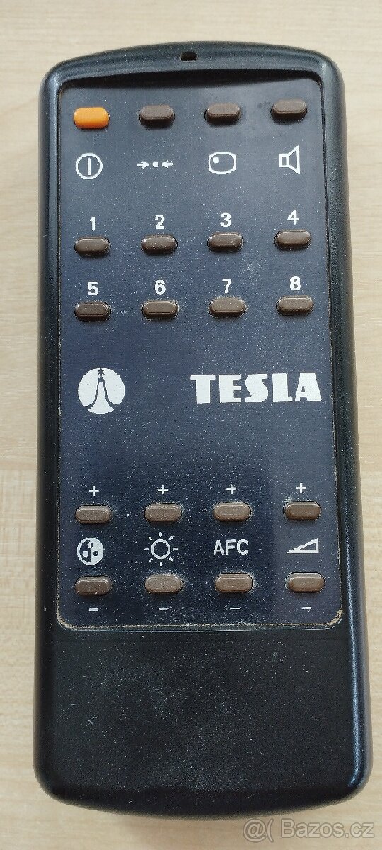 Ovladač dálkový Tesla