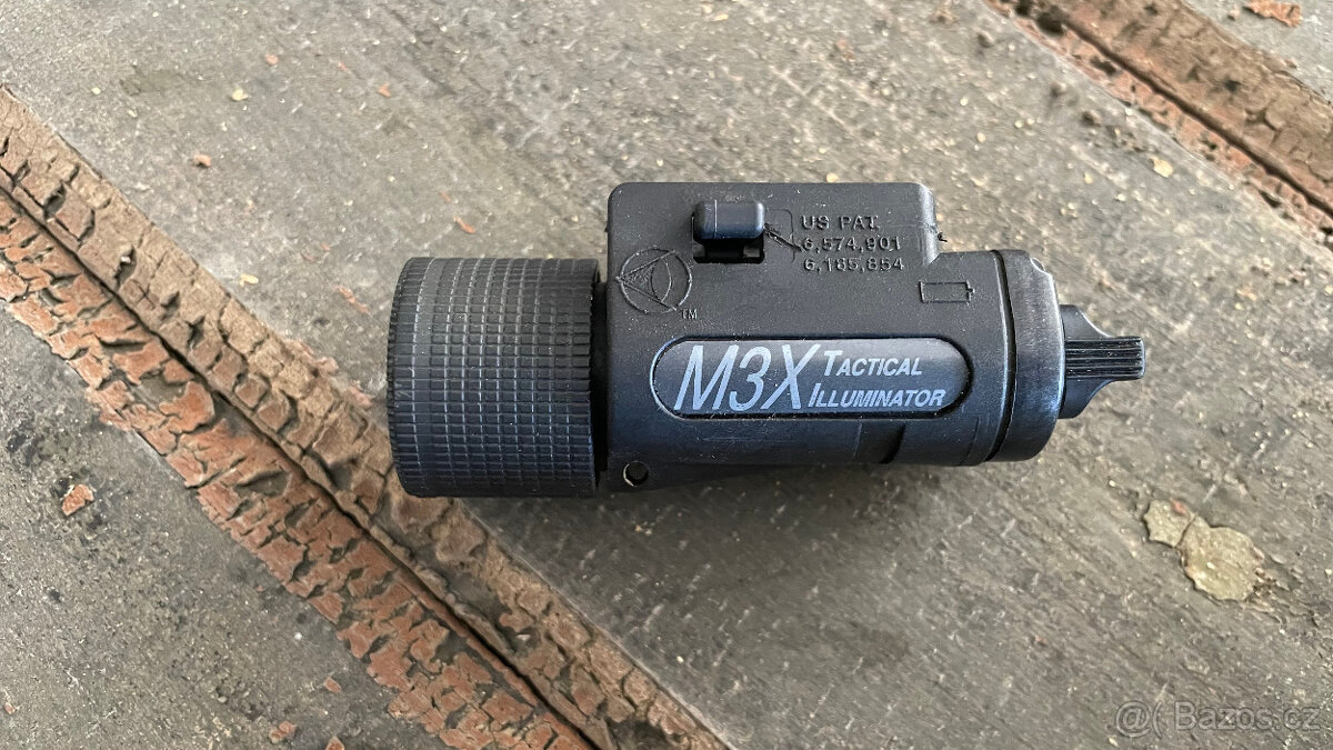 Taktická svítilna M3X
