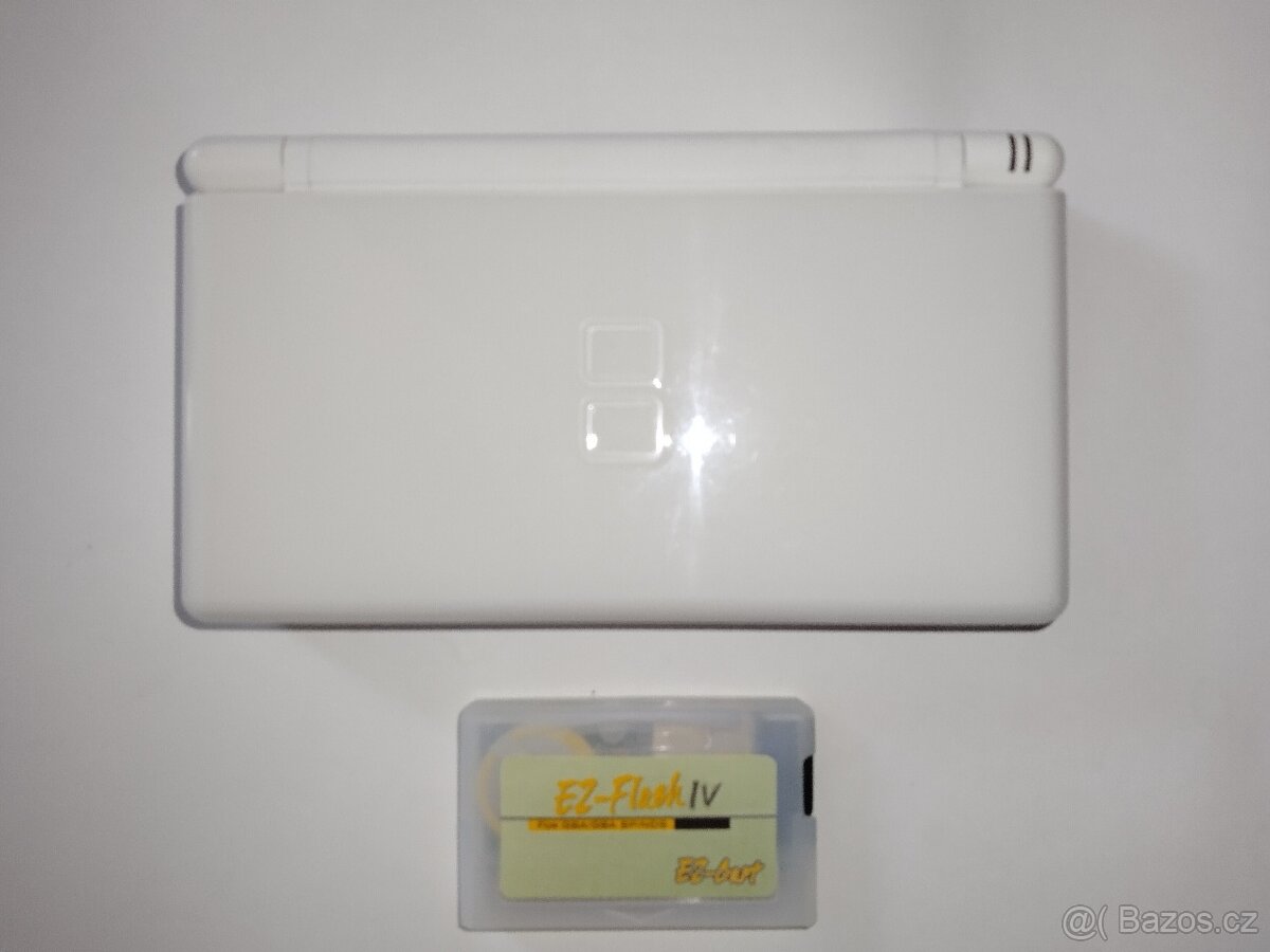 Nintendo DS Lite  + GBA EZ-FLASH card s hrami –RARITKA–