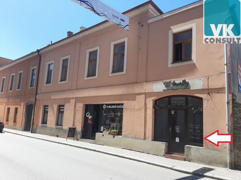 Pronájem - obchodní prostor 15 m2 v centru města...