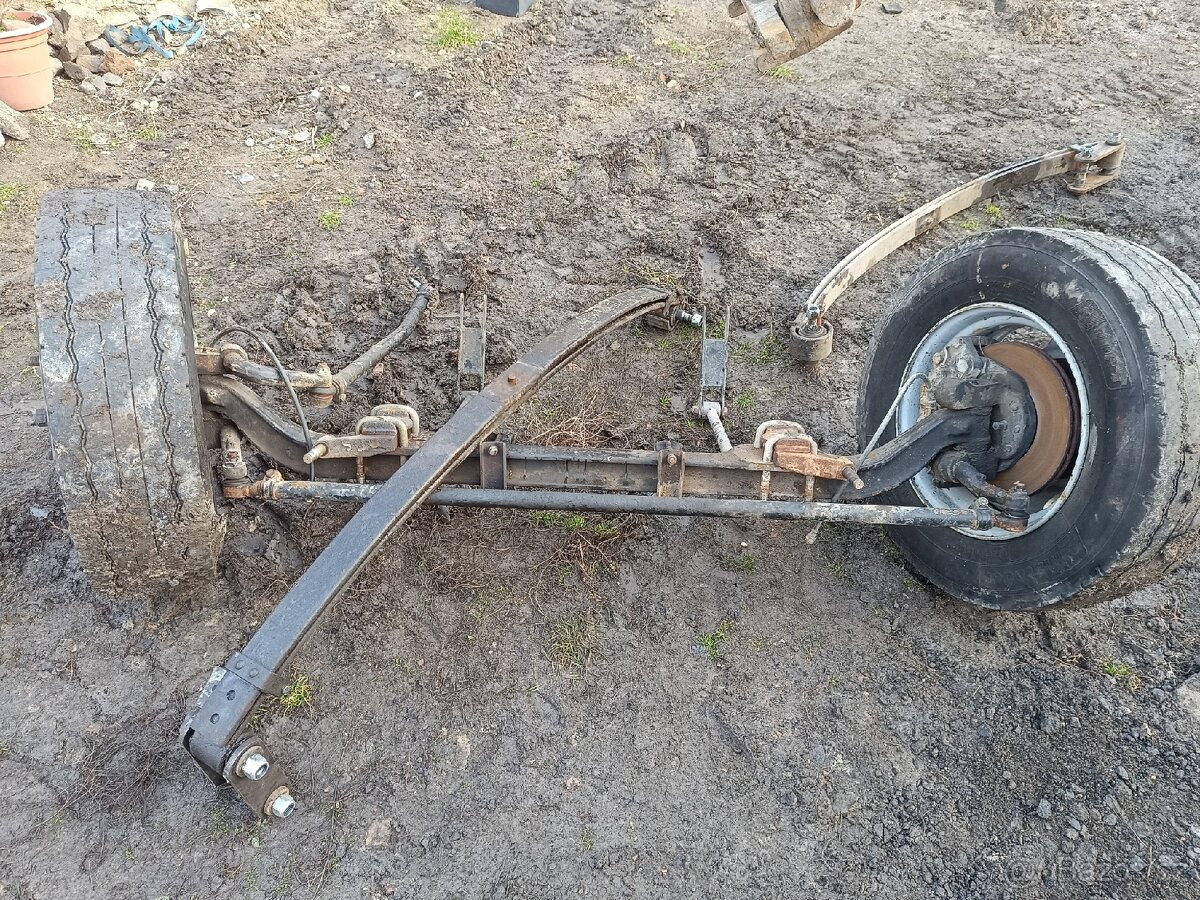 Díly z nápravy Avia a65