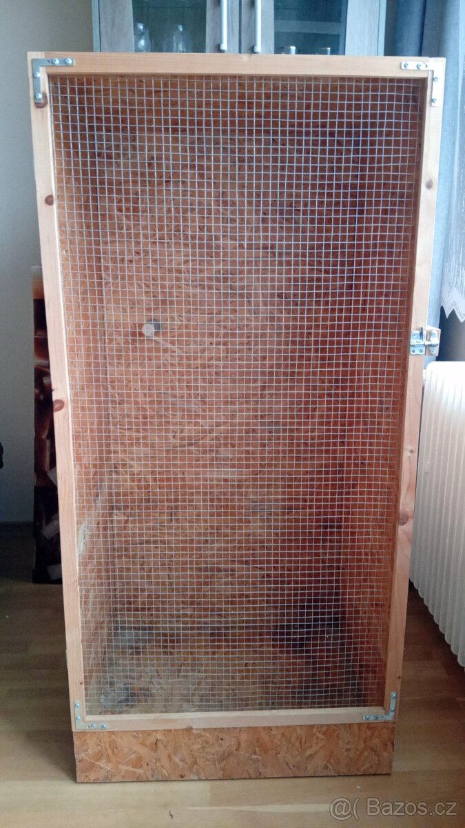Dřevěná klec