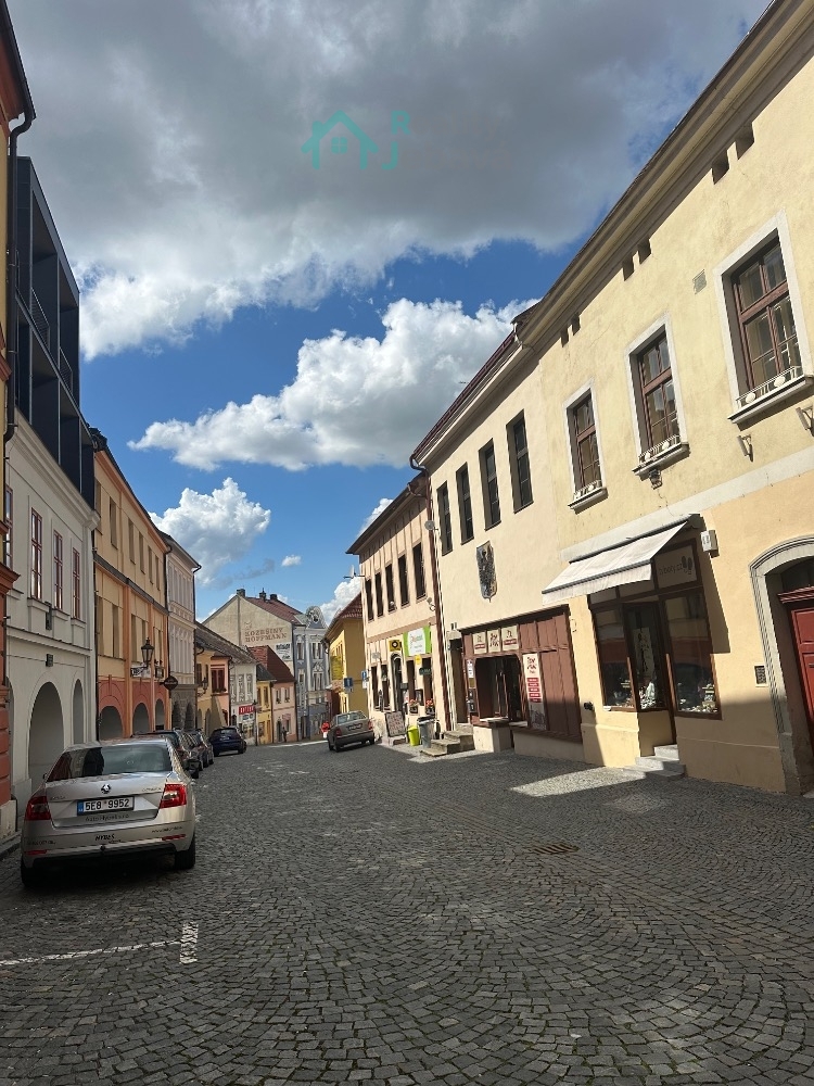 Pronájem, komerční prostory, 120 m2, Chrudim, ul. Štěpánkova