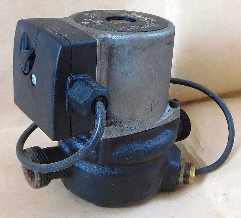 Oběhové čerpadlo Bosch - Grundfos, typ UPS15-35/50