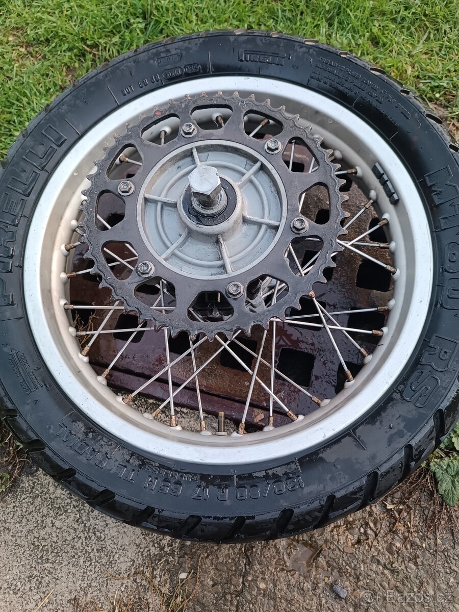 Kolo na Apirilii pegaso 650