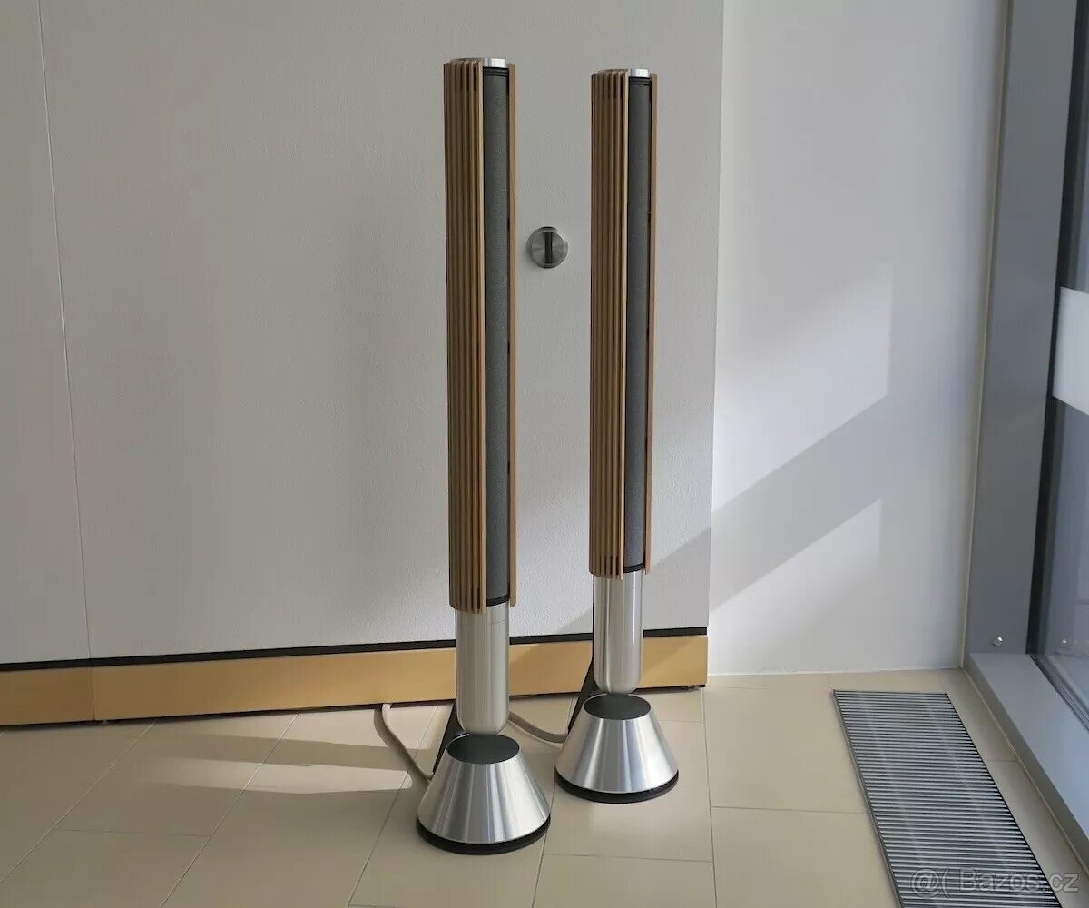 Bang & Olufsen BeoLab 28