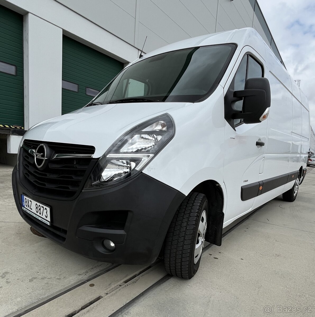K zapůjčení dodávka Opel Movano L4H2
