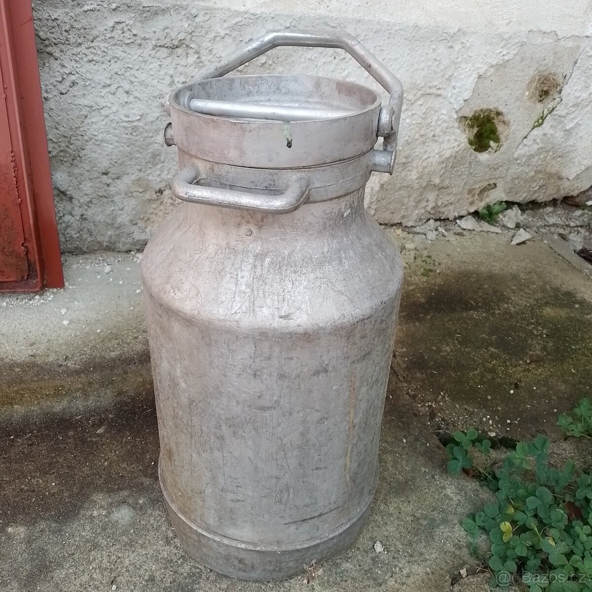 Konve na mléko hliníkové