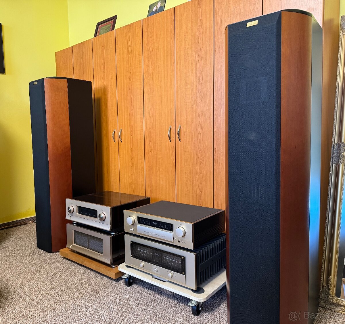 Quadral Phonologue Aurum- Titan