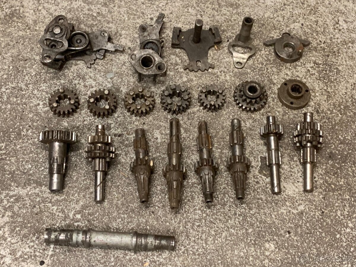 Díly převodovky Jawa 50 Pionýr