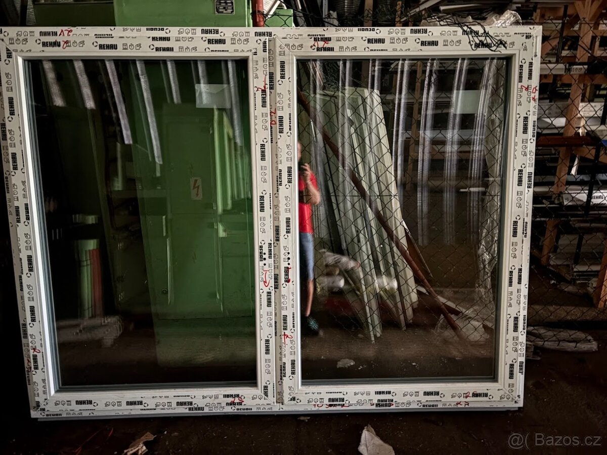 PRODÁM OKNO DVOJKŘÍDLÉ 2060X1540